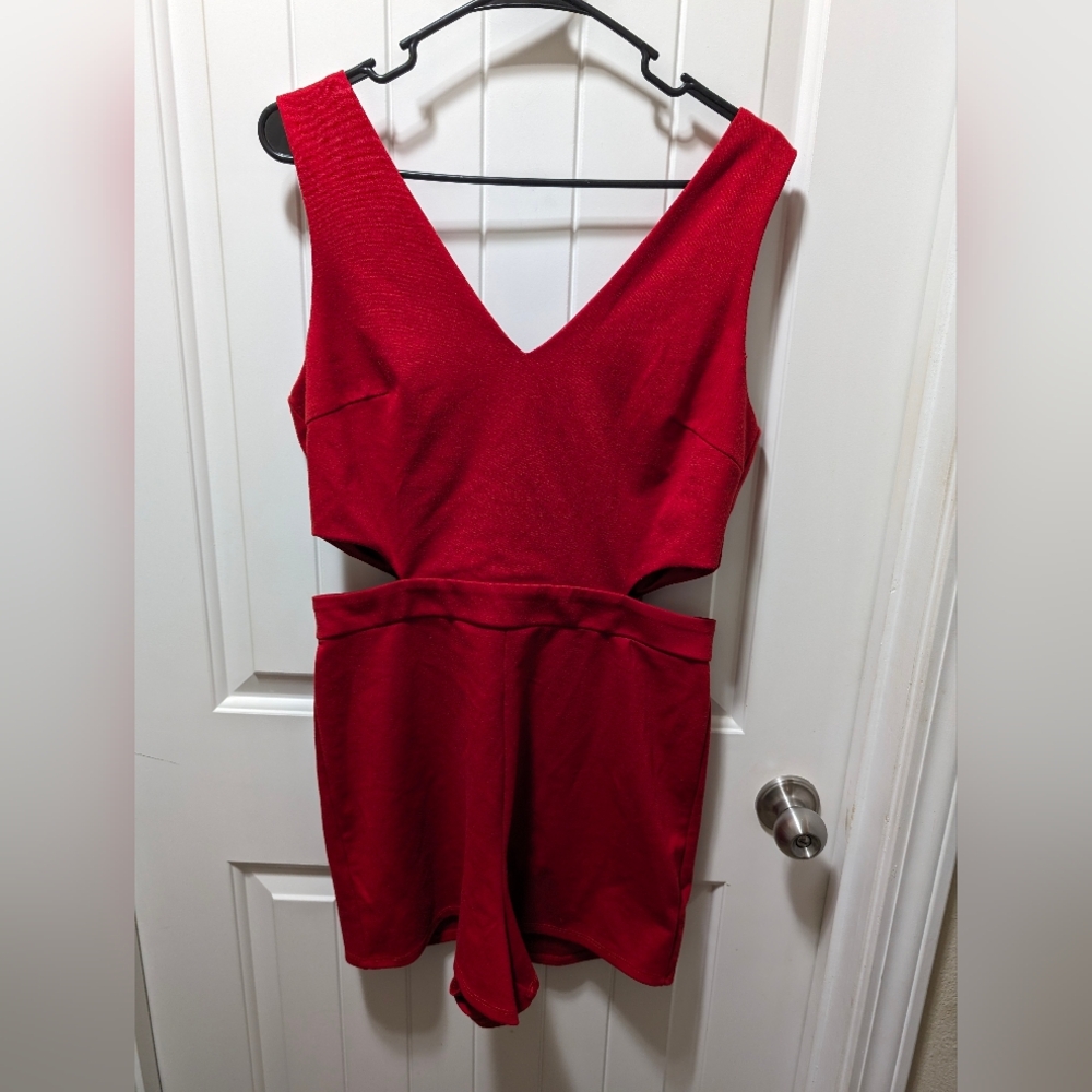 Women's Red Romper With Cutout Sides By Soprano Size XL. Sleeveless. V-neck